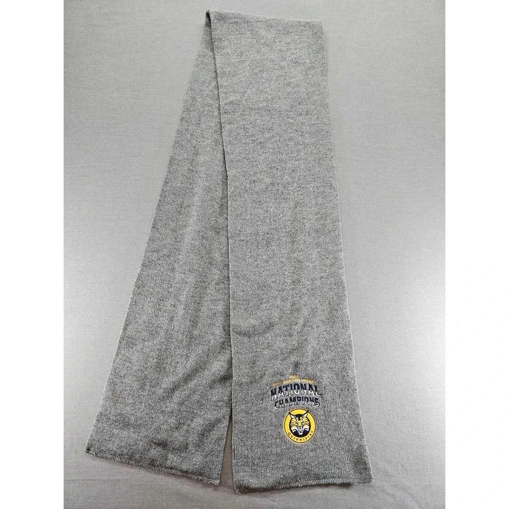 Port & Company Quinnipiac 2023 NCAA Hockey National Champions Gray Knit Scarf
